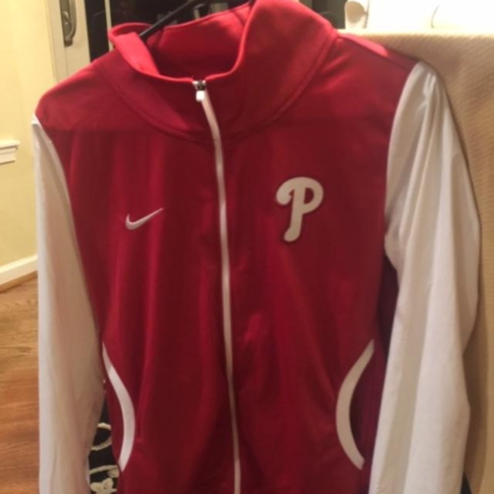 Ladies Phillies Nike Jacket lightweight in medium